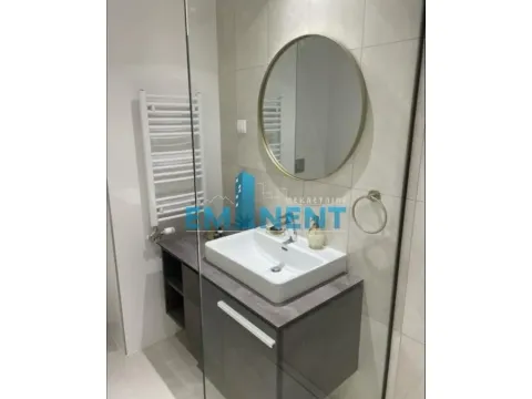 Rent, two bedroom apartment, 56m², Savski Venac, Beograd - image 10