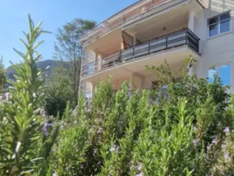 Sale, two bedroom apartment, 200m², Prčanj, Kotor - image 13