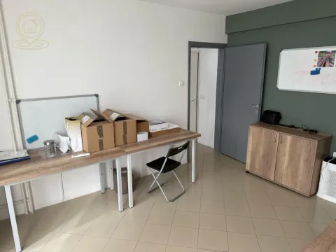 Izdavanje, poslovni prostor, 235m², Voždovac Sve Podlokacije, Beograd - image 8