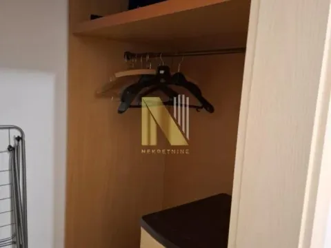 Izdavanje, garsonjera, 24m², Bulevar Evrope, Novi Sad Sve Podlokacije - image 5