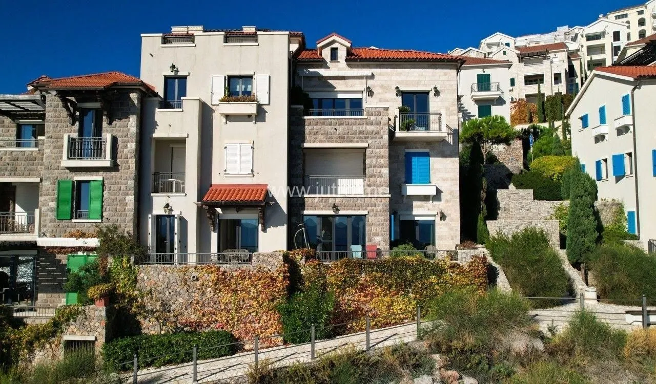 Prodaja, trosoban stan, 108m², Luštica Bay, Tivat