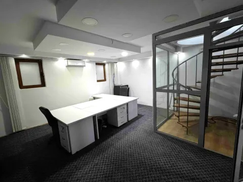 Rent, office space, 150m², Preko Morače, Podgorica - image 2