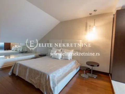 Rent, four bedroom apartment, 240m², Kalenić Pijaca, Vračar Sve Podlokacije - image 4