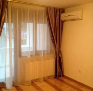 Izdavanje, poslovni prostor, 300m², Savski Venac, Beograd - image 11