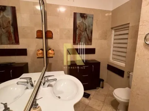 Izdavanje, poslovni prostor, 135m², Centar, Novi Sad - image 19