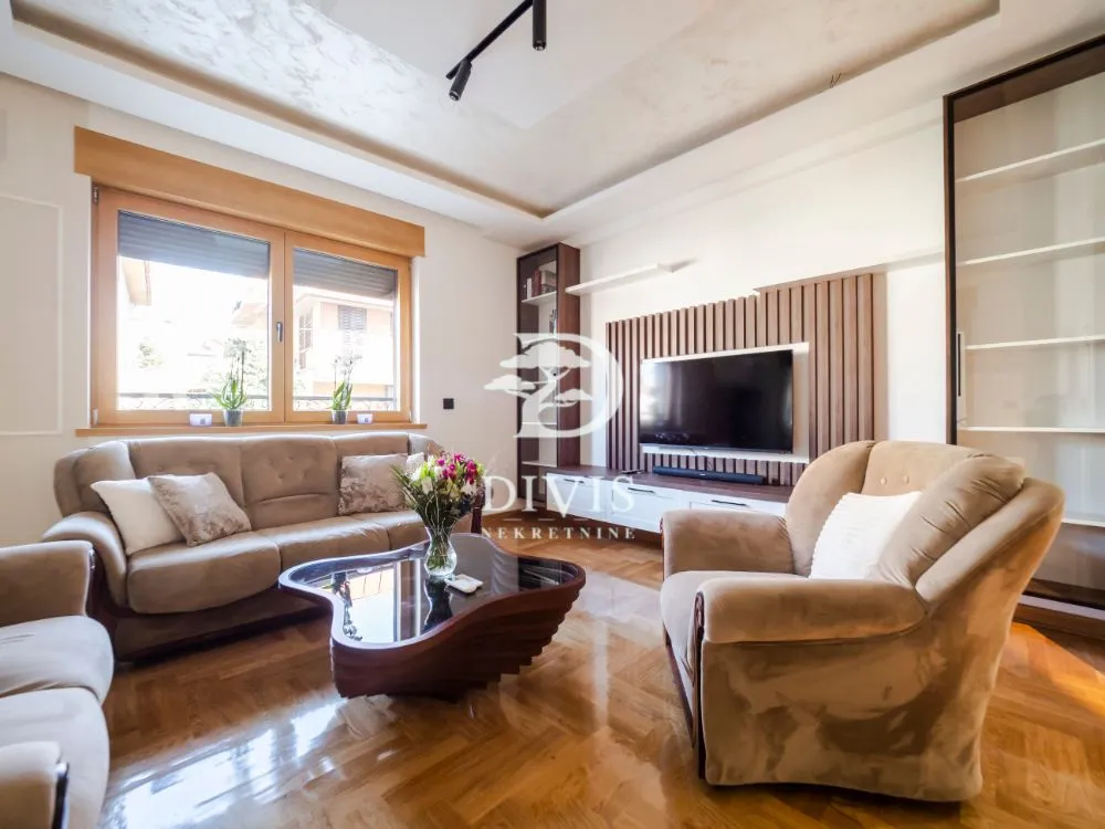 Sale, three bedroom apartment, 68m², Kluz, Zvezdara Sve Podlokacije