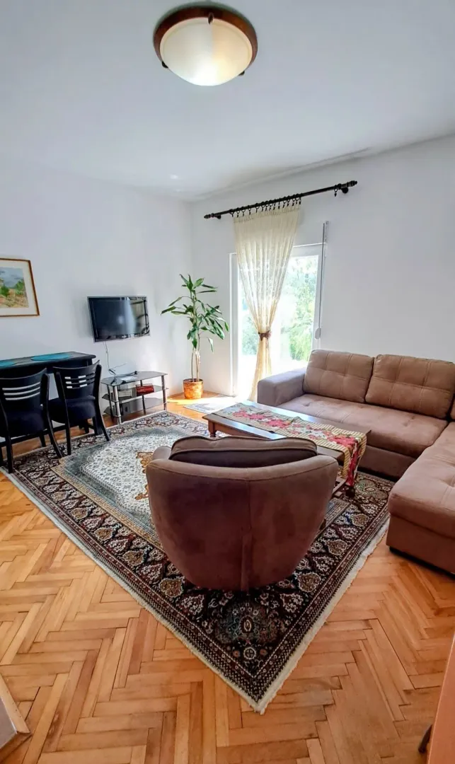 Rent, studio apartment, 27m², Malo Brdo, Podgorica