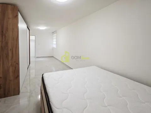 Rent, two bedroom apartment, 100m², Malo Brdo, Podgorica - image 11