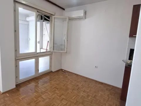 Sale, two bedroom apartment, 66m², Centar, Bar - image 6