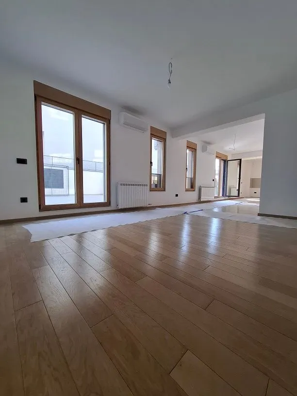 Prodaja, četvorosoban stan, 116m², Vračar Hram, Vračar Sve Podlokacije