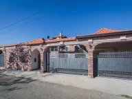 Prodaja, kuća, 200m², Donji Kokoti, Podgorica - image 7