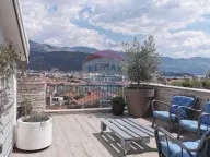 Izdavanje, dvosoban stan, 100m², Budva, Crna Gora - image 1