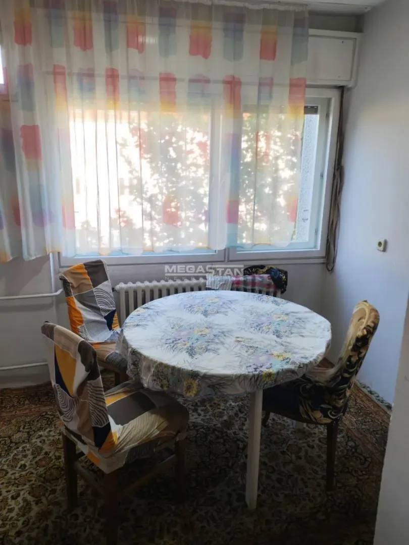Rent, four bedroom apartment, 88m², Bajlonijeva Pijaca, Beograd