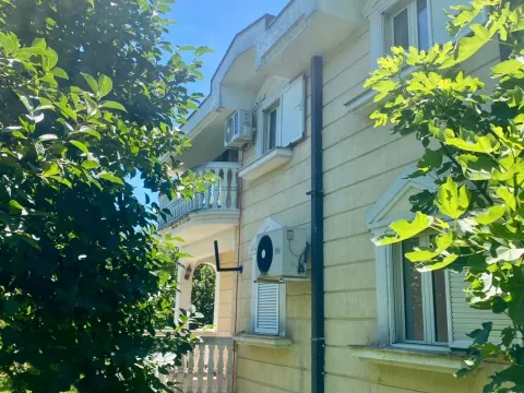 Rent, house, 223m², Zabjelo, Podgorica - image 4