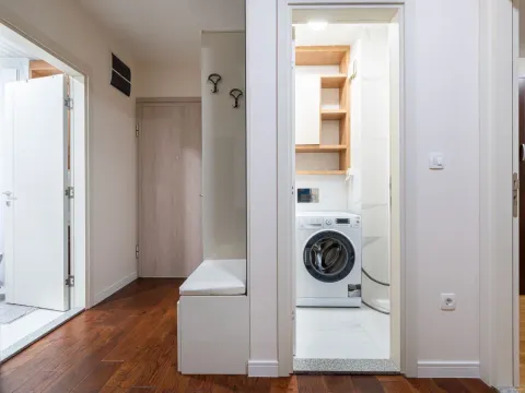 Rent, two bedroom apartment, 68m², Central Point, Podgorica - image 2