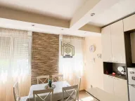 Izdavanje, dvosoban stan, 60m², Centar, Bar - image 5