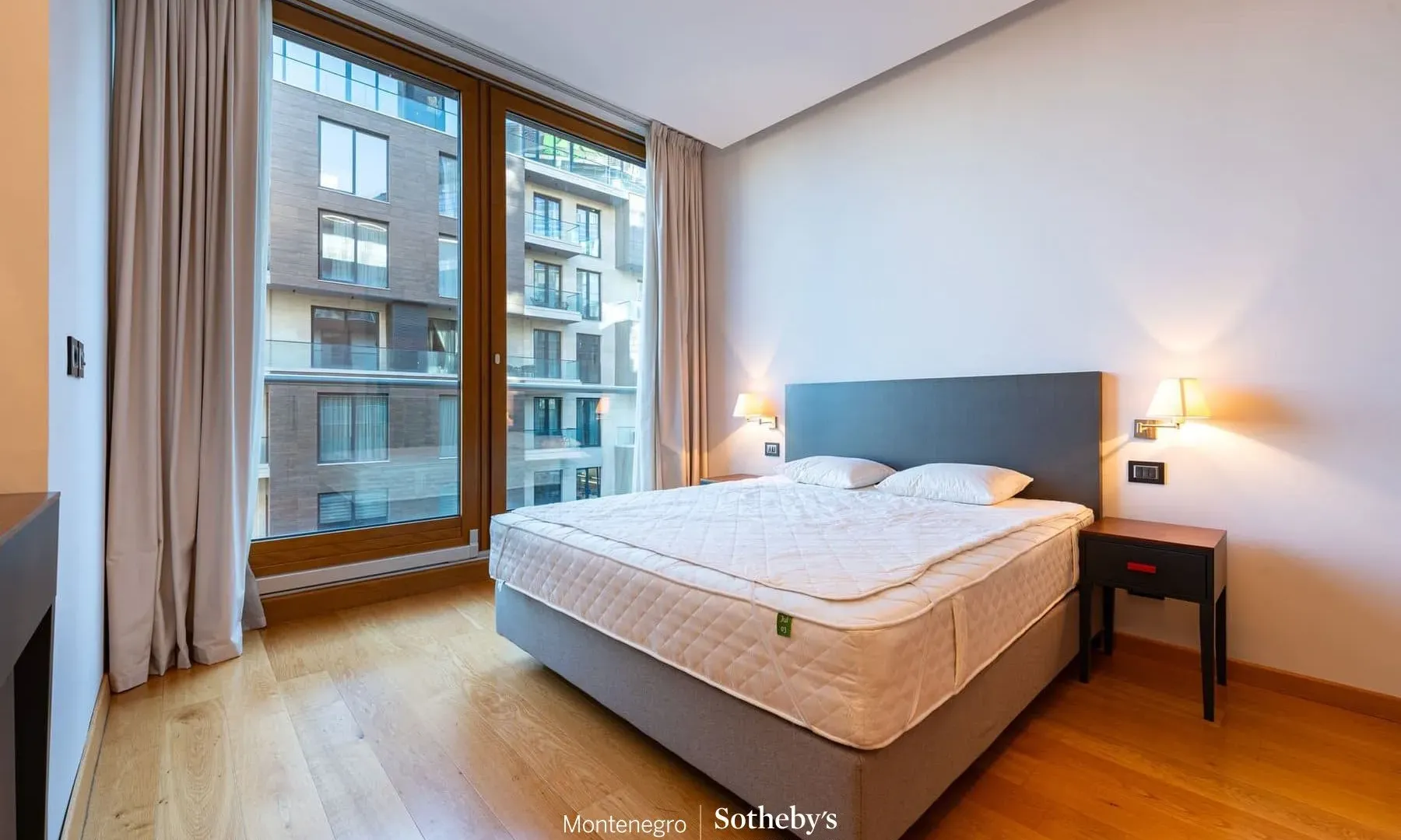 Prodaja, dvosoban stan, 106m², Kod Capital Plaze, Podgorica