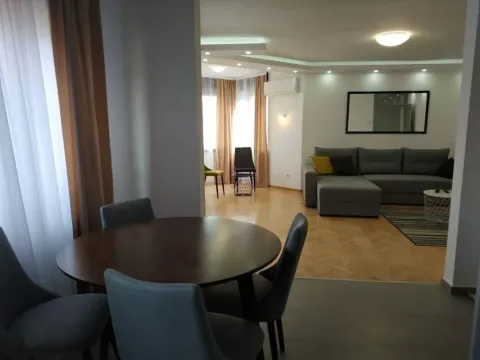 Izdavanje, trosoban stan, 88m², Stari Grad, Beograd - image 5