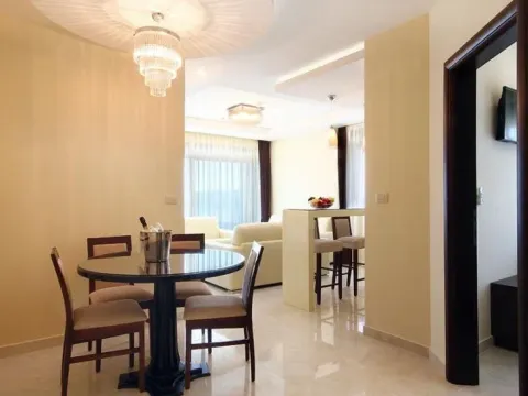 Sale, two bedroom apartment, 80m², Bečići, Budva - image 6