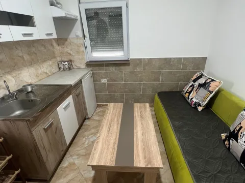 Rent, one bedroom apartment, 35m², Bjeliši, Bar - image 4