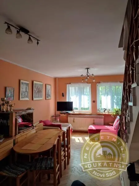 Prodaja, trosoban stan, 69m², Kej, Novi Sad Sve Podlokacije