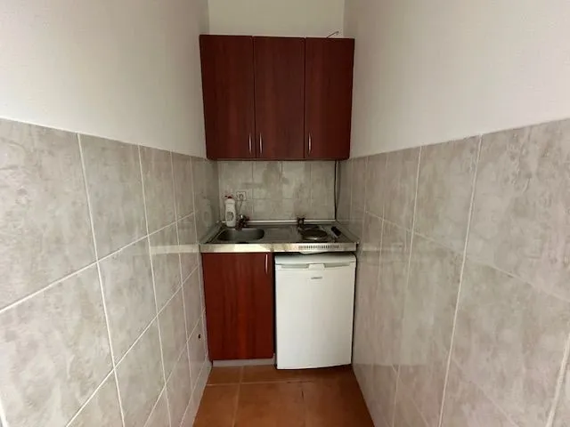 Rent, office space, 81m², Krivi Most, Podgorica