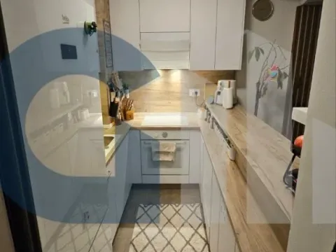 Prodaja, trosoban stan, 81m², Zemun Gornji Grad, Zemun Sve Podlokacije - image 5