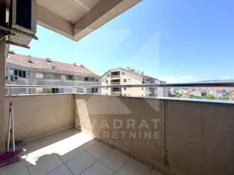 Rent, one bedroom apartment, 53m², Preko Morače, Podgorica - image 11