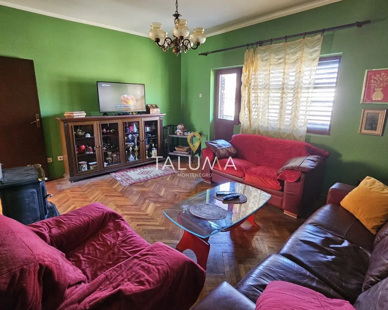 Sale, house, 300m², Masline, Podgorica