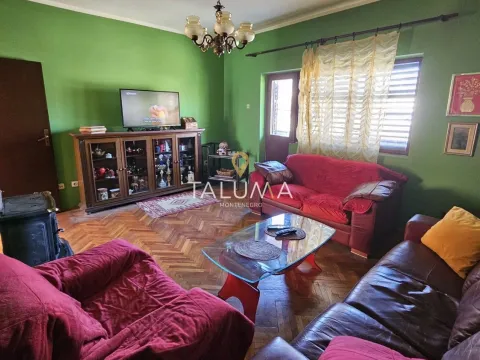 Prodaja, kuća, 300m², Masline, Podgorica - image 2