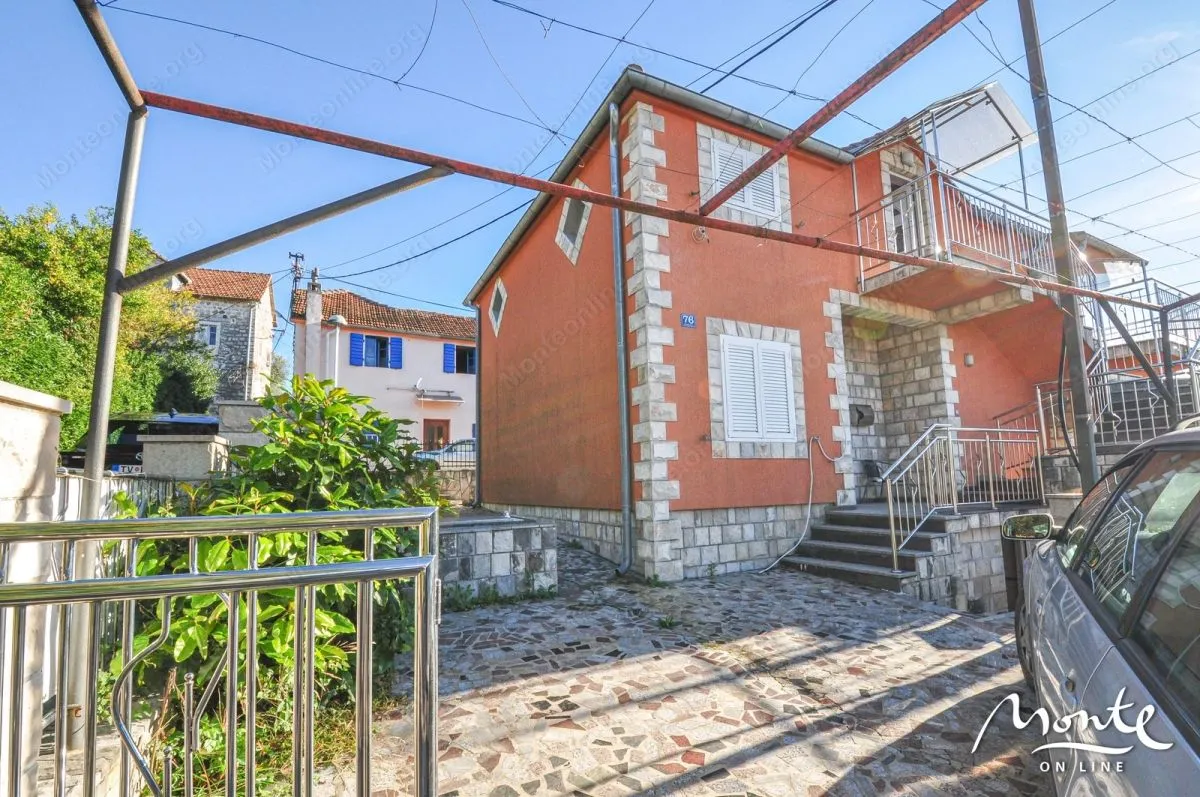 Prodaja, kuća, 194m², Tivat, Crna Gora