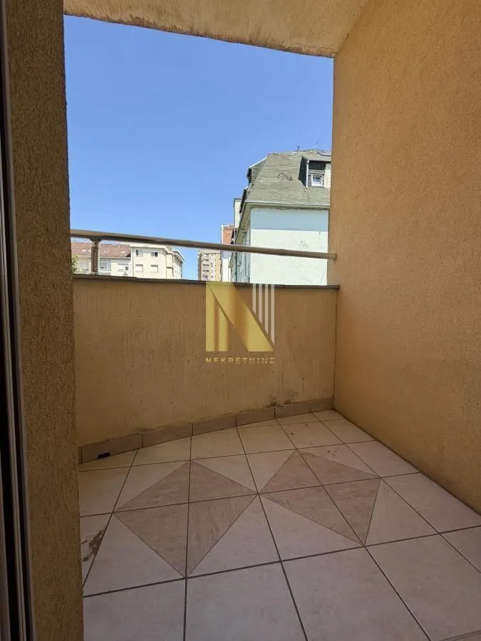 Izdavanje, dvosoban stan, 41m², Sajmište, Novi Sad