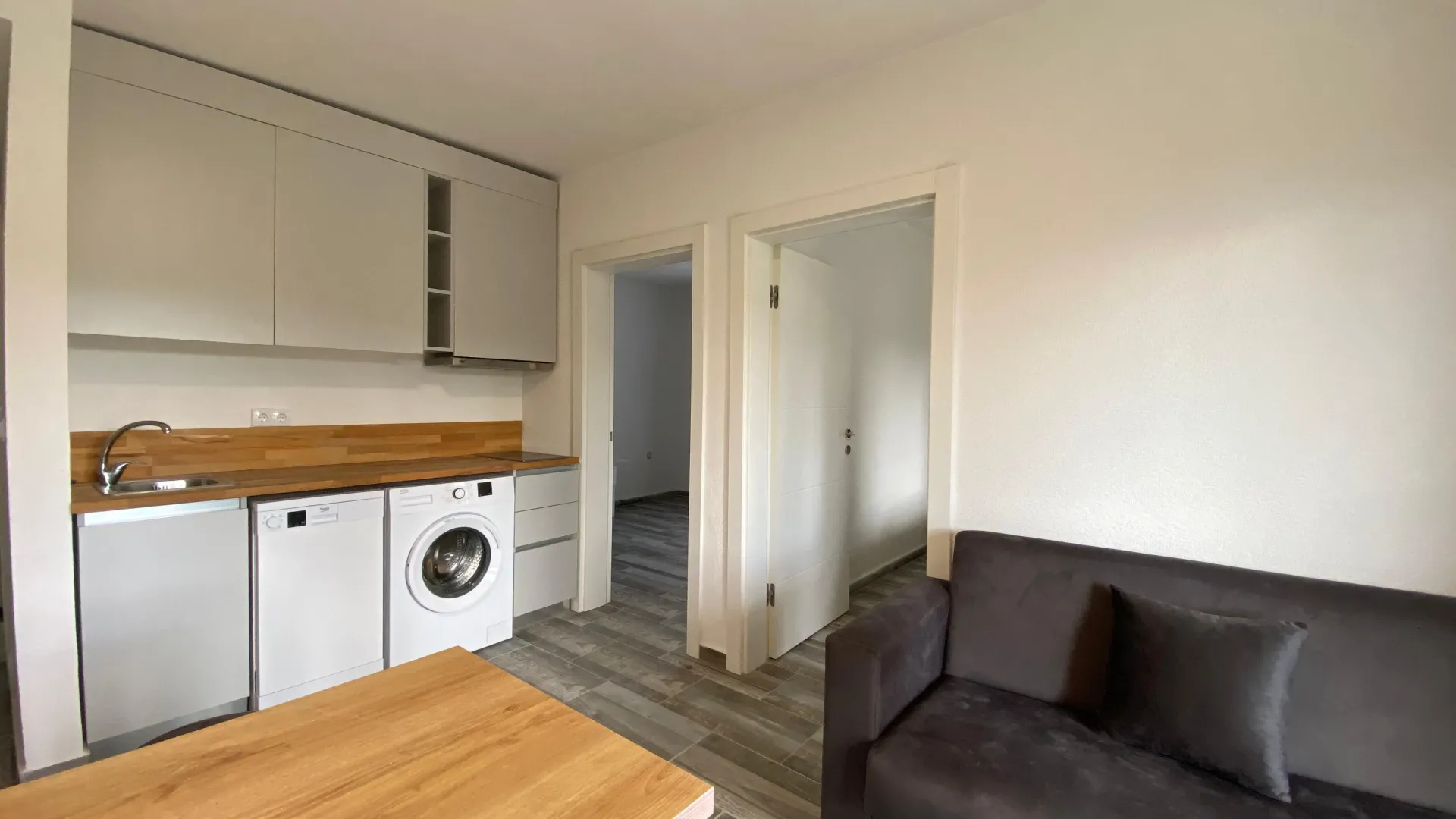 Rent, two bedroom apartment, 60m², Radovići, Tivat
