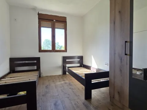 Rent, house, 120m², Piperi, Podgorica - image 9