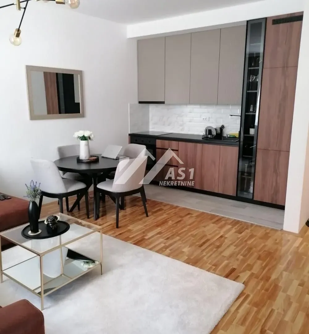 Izdavanje, dvosoban stan, 55m², Salajka, Novi Sad Sve Podlokacije