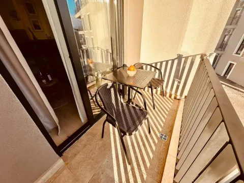 Izdavanje, jednosoban stan, 40m², Kalimanj, Tivat - image 5