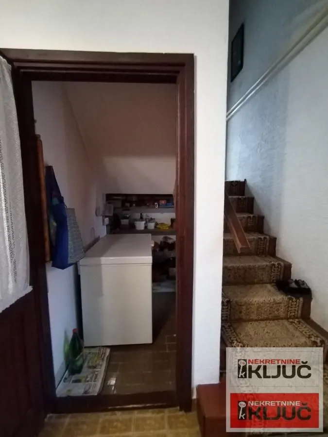 Prodaja, kuća, 148m², Futog, Novi Sad Sve Podlokacije