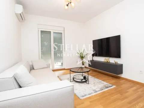 Izdavanje, dvosoban stan, 70m², Stari Aerodrom, Podgorica - image 3