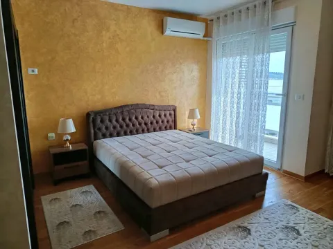 Izdavanje, dvosoban stan, 68m², City Kvart, Podgorica - image 5