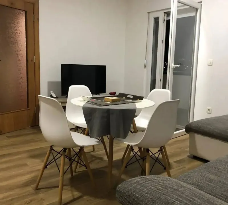 Rent, two bedroom apartment, 52m², Centar, Bar