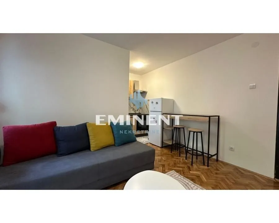 Rent, one bedroom apartment, 29m², Kanarevo Brdo, Beograd