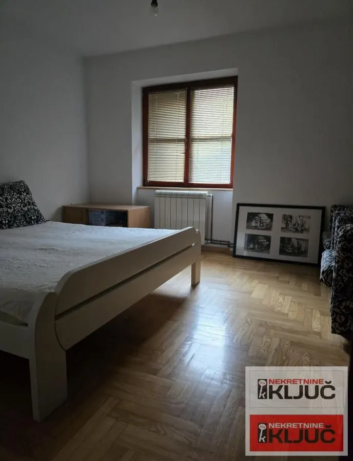Izdavanje, kuća, 250m², Sajmište, Novi Sad