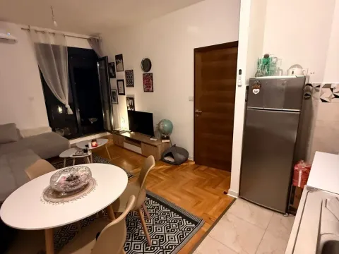 Izdavanje, dvosoban stan, 60m², Zabjelo, Podgorica - image 4