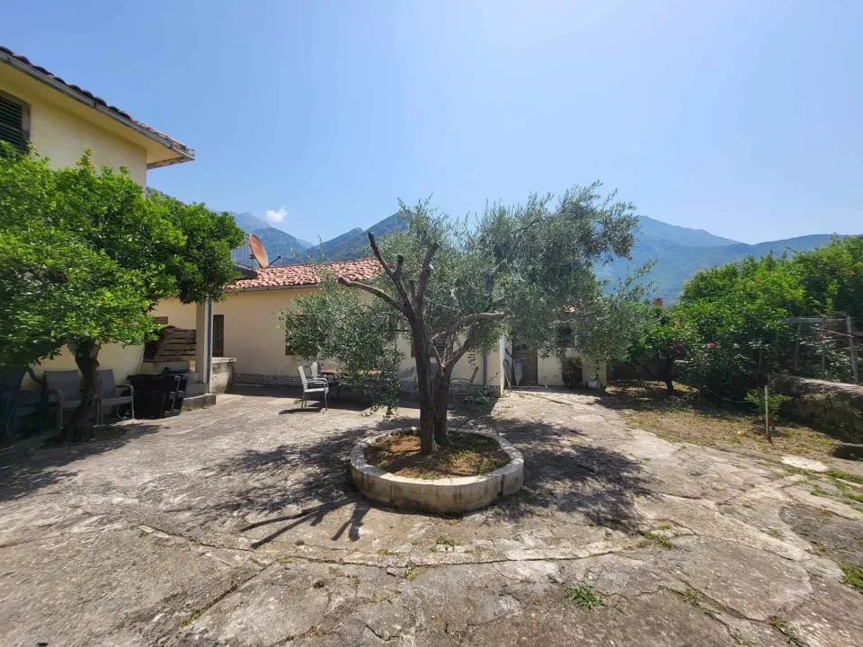 Prodaja, kuća, 160m², Bar, Crna Gora