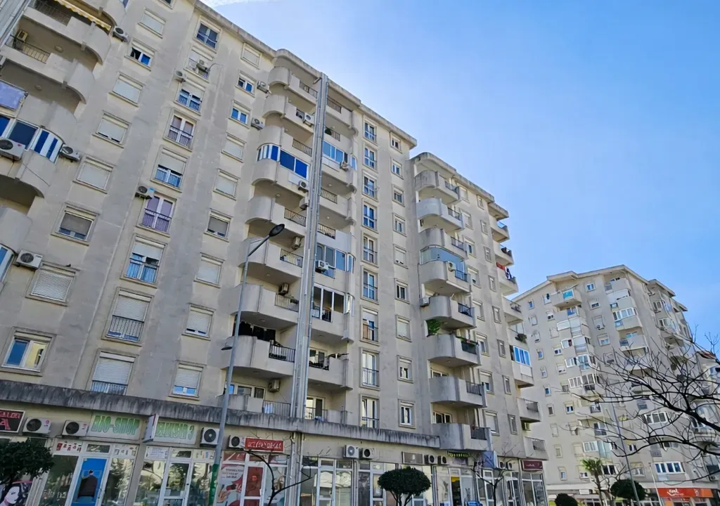 Sale, apartment, 33m², Centar, Bar