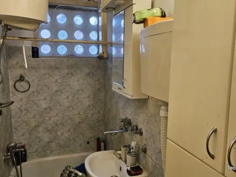 Prodaja, dvosoban stan, 38m², Novi Sad, Srbija - image 11