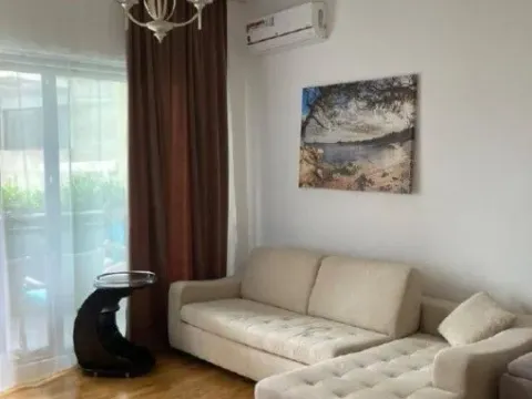 Rent, apartment, 70m², Bečići, Budva - image 3