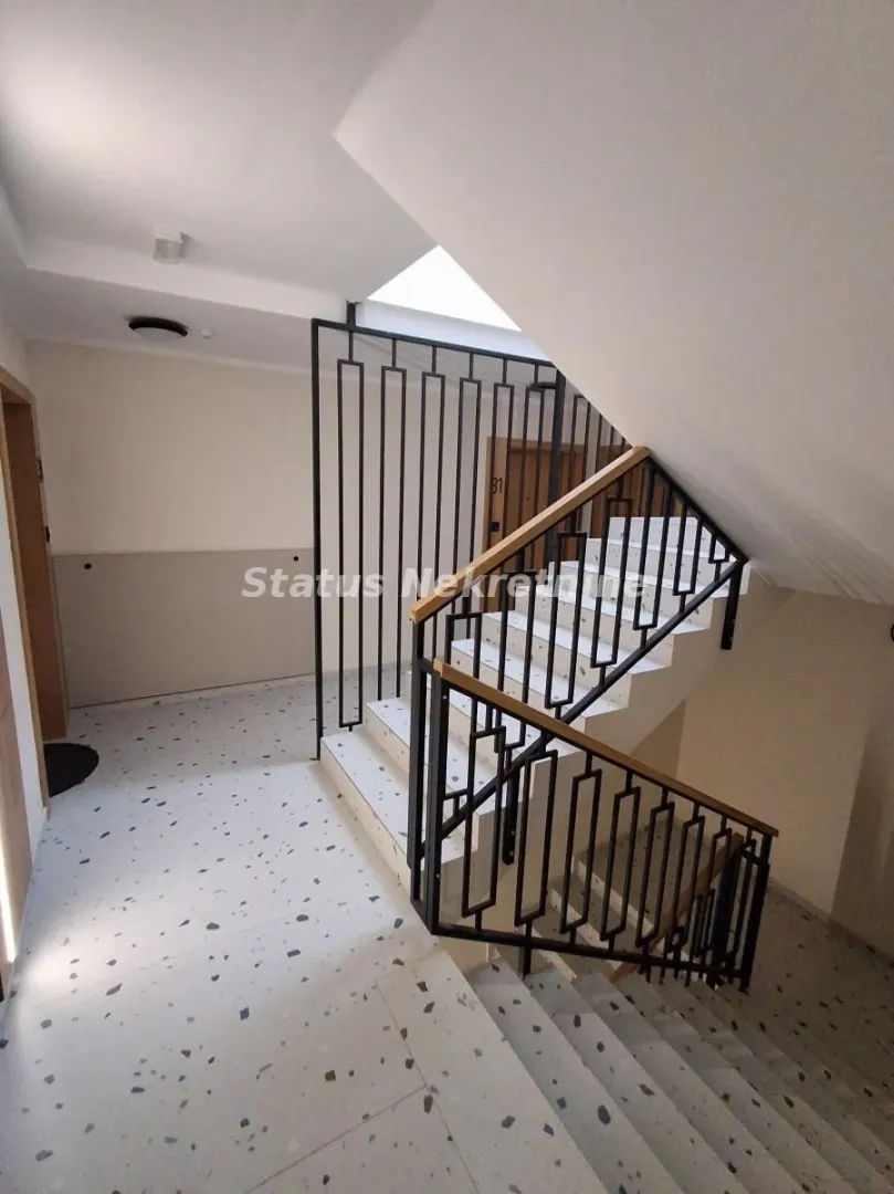 Prodaja, četvorosoban stan, 100m², Podbara, Novi Sad Sve Podlokacije