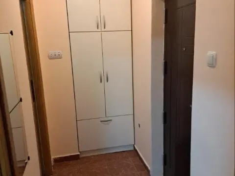 Prodaja, jednosoban stan, 26m², Stari Aerodrom, Podgorica - image 2