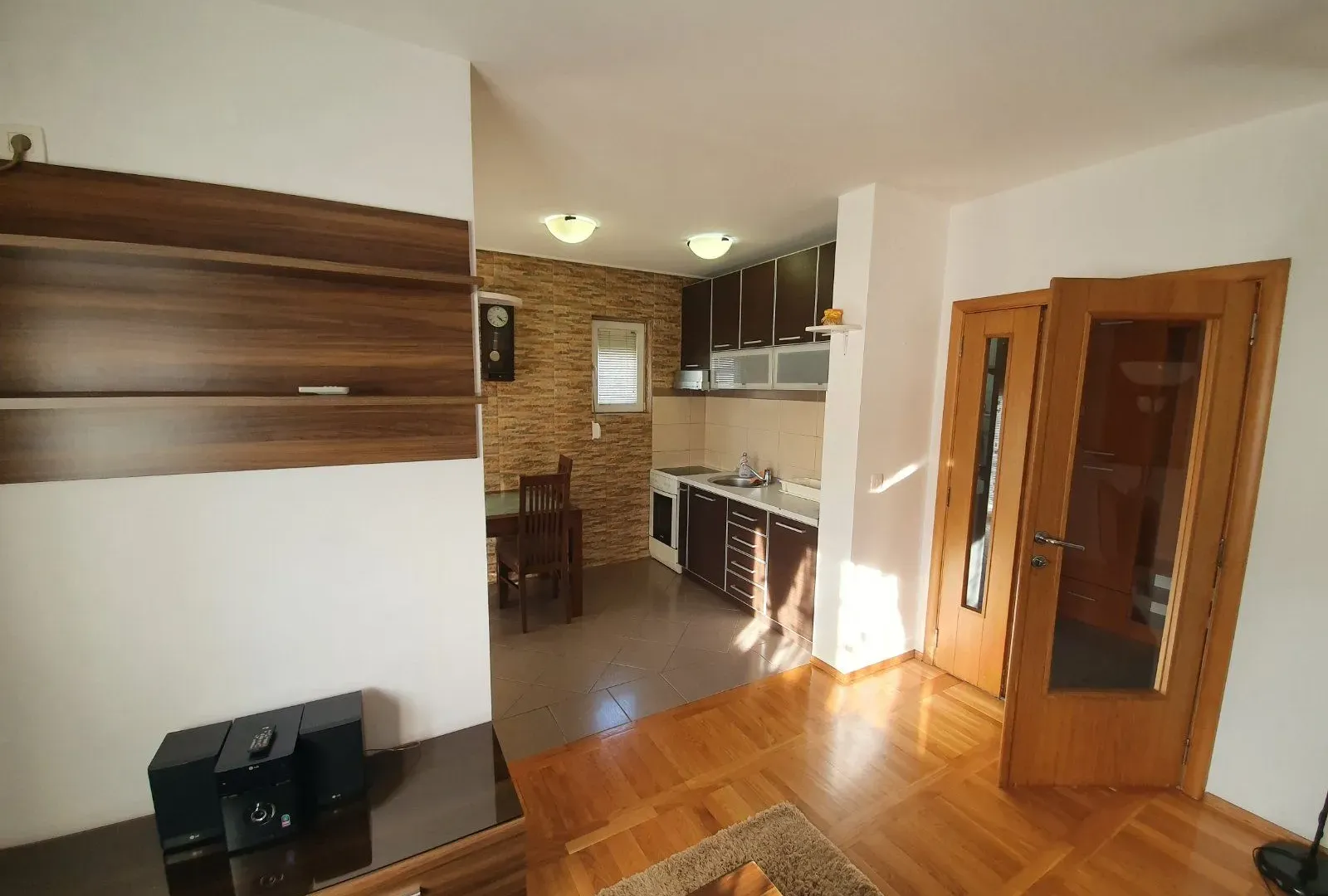 Izdavanje, stan, 44m², Blok 9, Podgorica